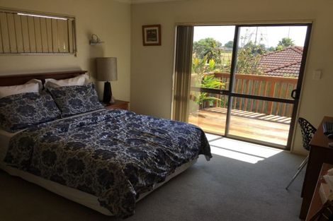 Photo of property in 37 Robin Brooke Drive, Flat Bush, Auckland, 2019