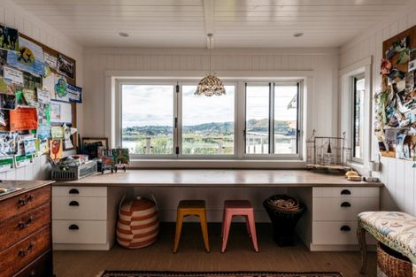 Photo of property in 1 Margaret Reeve Lane, Waiheke Island, 1971