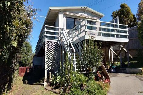 Photo of property in 15 Rata Road, Stanmore Bay, Whangaparaoa, 0932