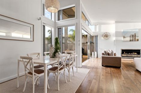 Photo of property in 39 Paraoa Crescent, Omaha, 0986