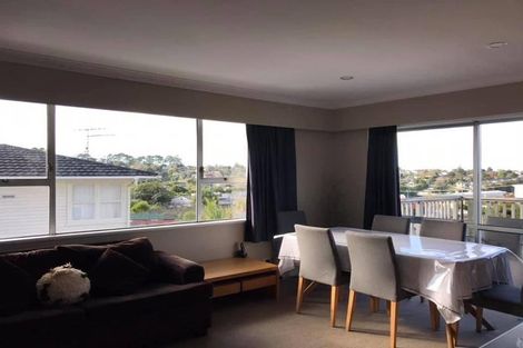 Photo of property in 10 Mirovale Place, Totara Vale, Auckland, 0629