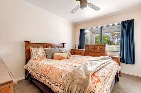 Photo of property in 9a Robinson Avenue, Holdens Bay, Rotorua, 3010