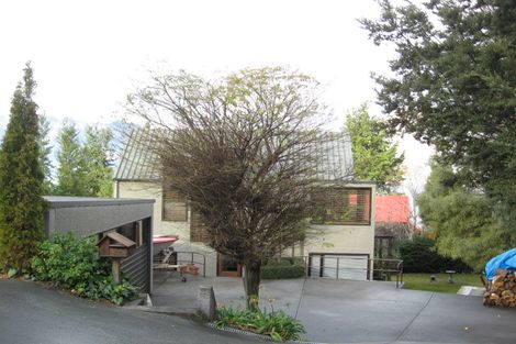 Photo of property in 24 Evergreen Place, Sunshine Bay, Queenstown, 9300