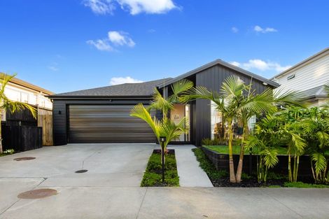 Photo of property in 5 Waipana Street, Hobsonville, Auckland, 0618