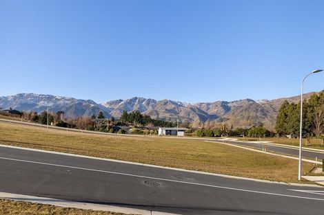 Photo of property in 31 Koreke Loop, Lake Hawea, 9382