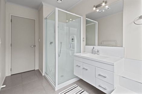 Photo of property in 94 Farringdon Avenue, Rototuna North, Hamilton, 3210