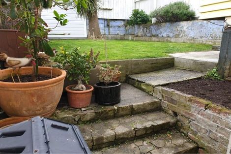 Photo of property in 12 Herald Street, Berhampore, Wellington, 6023