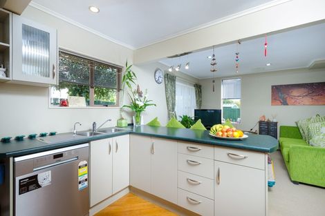 Photo of property in 4/90 Lynwood Road, New Lynn, Auckland, 0600