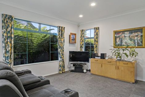 Photo of property in 3 Hobie Court, West Harbour, Auckland, 0618
