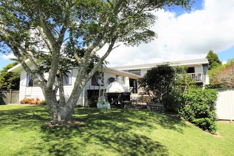 Photo of property in 136 One Tree Point Road, One Tree Point, 0118