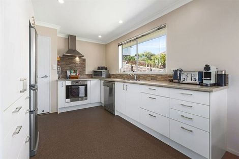 Photo of property in 8 Ensign Lane, Whitby, Porirua, 5024