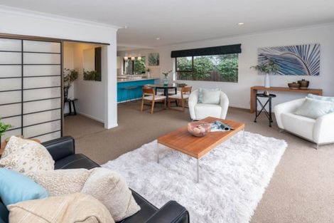 Photo of property in 1/30 Galloway Crescent, Farm Cove, Auckland, 2012