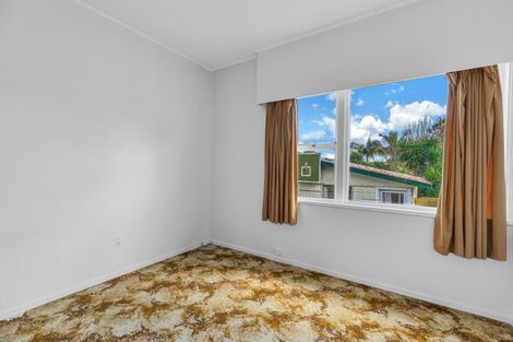 Photo of property in 48 Wainui Avenue, Point Chevalier, Auckland, 1022