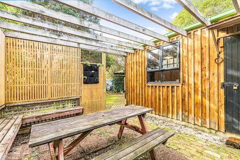 Photo of property in 8 Tetley Road, Surfdale, Waiheke Island, 1081