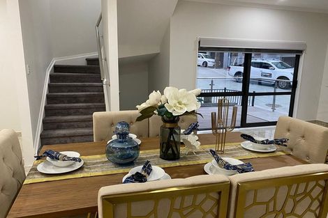 Photo of property in 4223c Great North Road, Glendene, Auckland, 0602