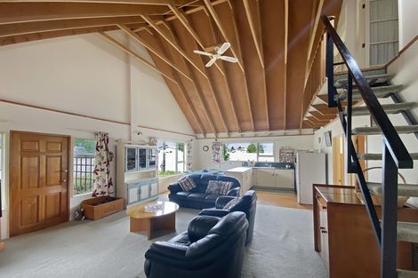 Photo of property in 1 Totara Drive, Twizel, 7901