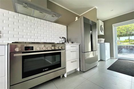 Photo of property in 21 Seon Place, Birkdale, Auckland, 0626