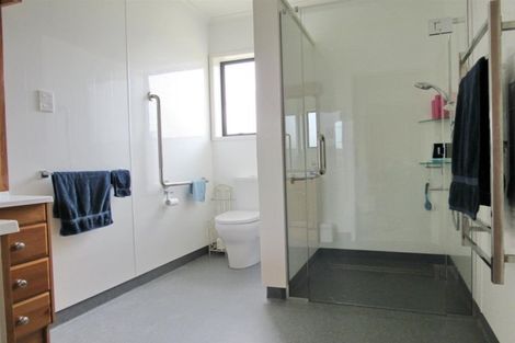 Photo of property in 31 Wilson Street, Hawera, 4610