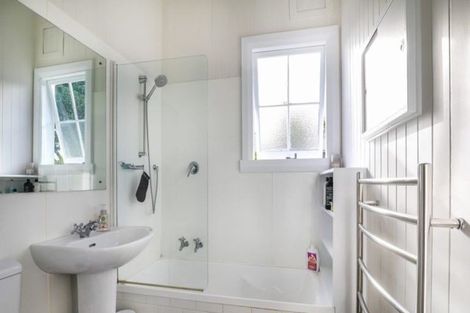 Photo of property in 6 Powell Street, Avondale, Auckland, 1026