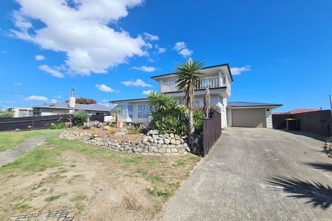 Photo of property in 36 Seabury Avenue, Foxton Beach, Foxton, 4815