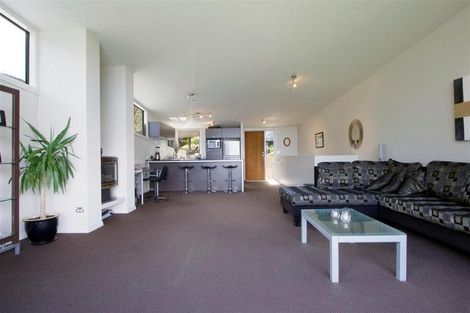 Photo of property in 6b Miller Place, Sunshine Bay, Queenstown, 9300