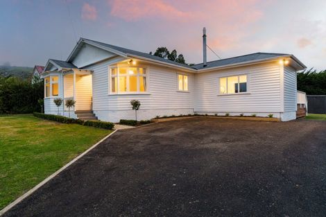 Photo of property in 10 Grey Street, Allanton, Mosgiel, 9092