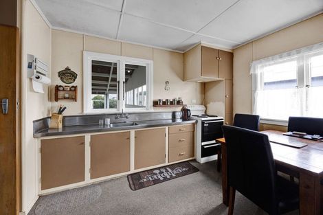 Photo of property in 253 Princes Street, Hawera, 4610