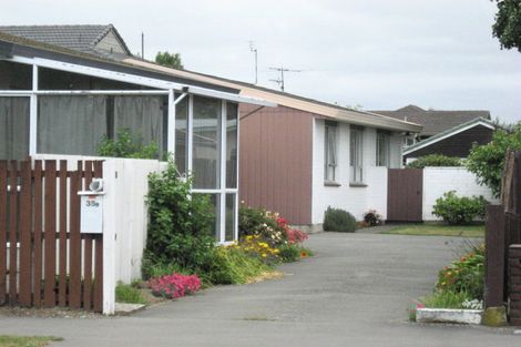 Photo of property in 2/35 Withells Road, Avonhead, Christchurch, 8042
