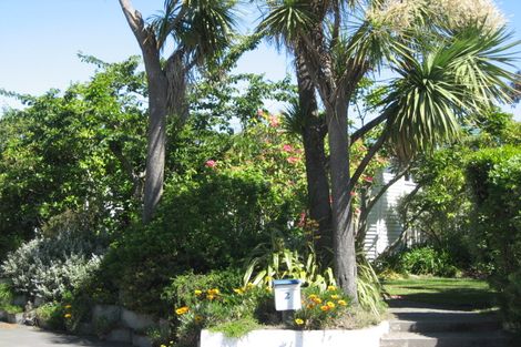 Photo of property in 2 Poulton Avenue, Richmond, Christchurch, 8013