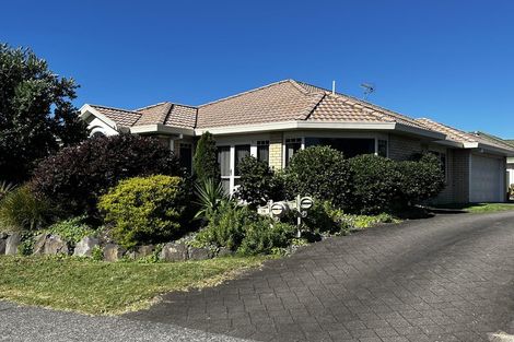 Photo of property in 15 Denny Hulme Drive, Mount Maunganui, 3116