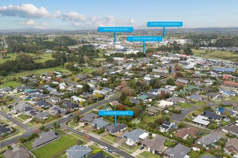 Photo of property in 5 Malbec Place, Huapai, Kumeu, 0810