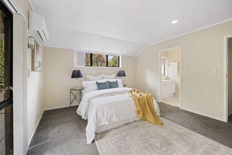 Photo of property in 2/179 Wiseley Road, West Harbour, Auckland, 0618