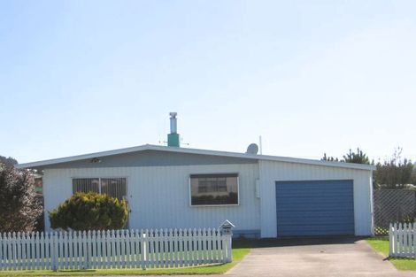 Photo of property in 45 Seabury Avenue, Foxton Beach, Foxton, 4815