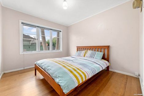 Photo of property in 32 Smythe Road, Henderson, Auckland, 0612