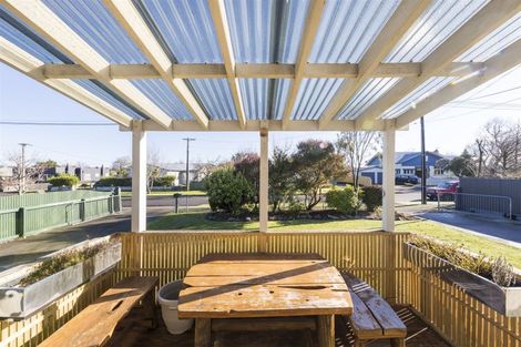 Photo of property in 17 Carthew Street, Feilding, 4702