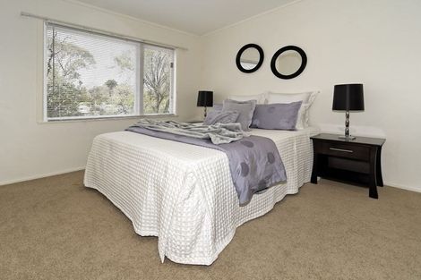 Photo of property in 12 Surat Place, Glen Eden, Auckland, 0602