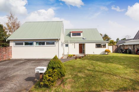Photo of property in 21 Heathcote Place, Fitzherbert, Palmerston North, 4410