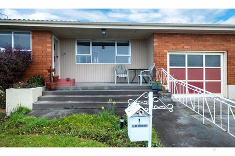 Photo of property in 1 Oxford Street, Waimate, 7924