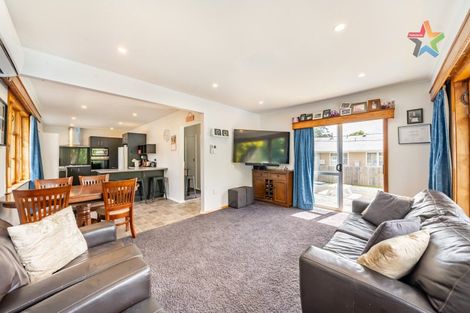 Photo of property in 36 Horoeka Street, Stokes Valley, Lower Hutt, 5019