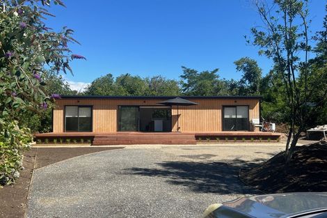 Photo of property in 28 Parawera Drive, Acacia Bay, Taupo, 3330