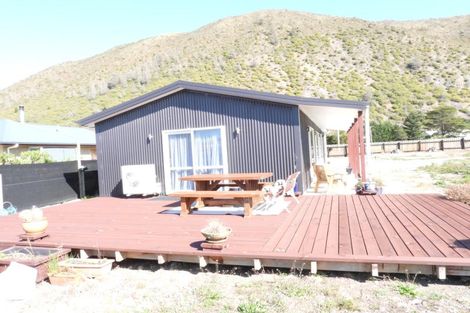 Photo of property in 76 Gordon Street, Kurow, 9435