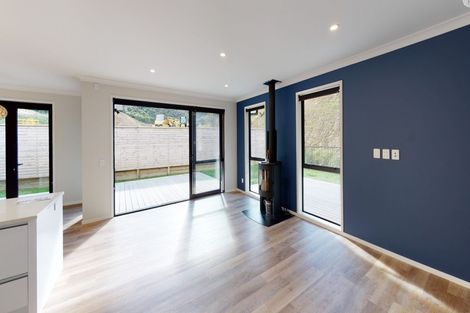 Photo of property in 122 Silverstream Road, Crofton Downs, Wellington, 6035