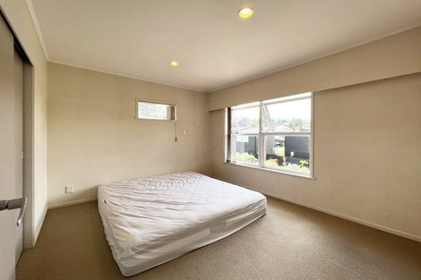 Photo of property in 2/66 Bentley Avenue, Glenfield, Auckland, 0629