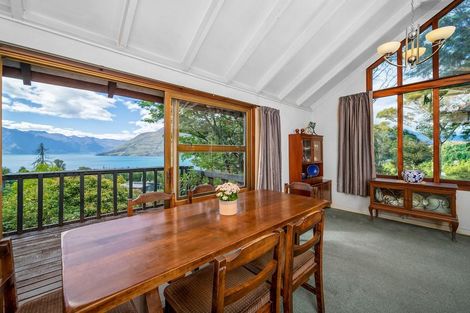 Photo of property in 44 Arawata Terrace, Sunshine Bay, Queenstown, 9300