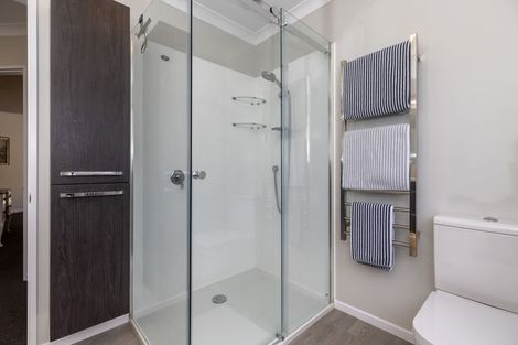 Photo of property in 56 Kakariki Grove, Waikanae, 5036