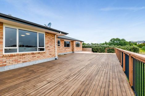 Photo of property in 6c Highfield Place, Highlands Park, New Plymouth, 4312