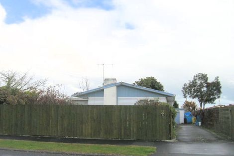 Photo of property in 27 Priscilla Crescent, Melville, Hamilton, 3206