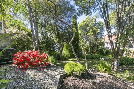Photo of property in 67 Elm Row, Dunedin Central, Dunedin, 9016