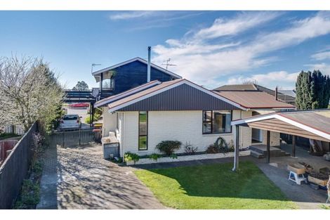 Photo of property in 399 Yaldhurst Road, Russley, Christchurch, 8042