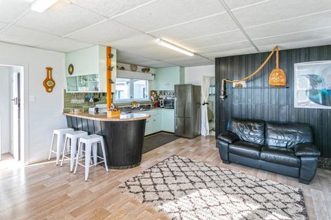 Photo of property in 224 Tui Road, Whangamata, 3620